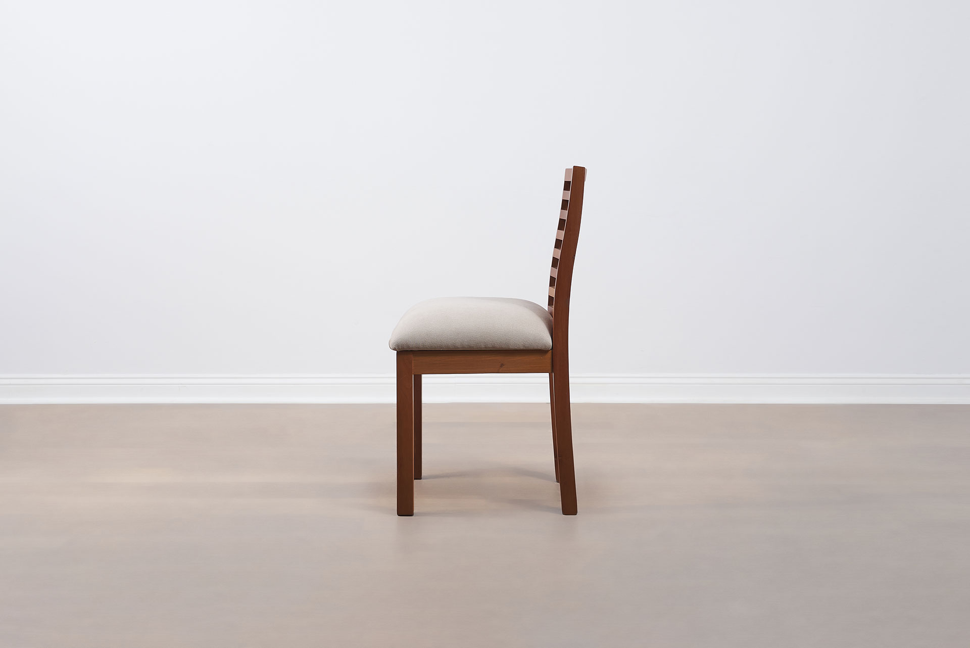 Muebles-Santander_Silla-Mieres_4581_silla_madera_textil