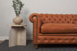 Sofá Chesterfield cojines cuero - Imagen 4