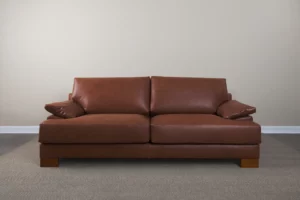 Muebles Cecilia Santander 2025_sofá manhattan cuero_7816_alta